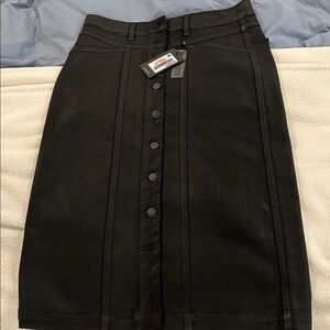 NWT Rails Broadway Skirt in Coated Noir | Size 28